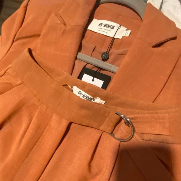 Modern Pantsuit NWT - Picture 3 of 4